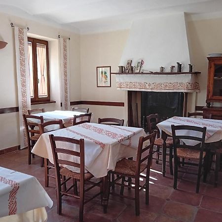 Bed and Breakfast Agriturismo Valpietro à Urbania Extérieur photo